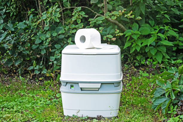 Best Portable toilet rental cost  in Clanton, AL