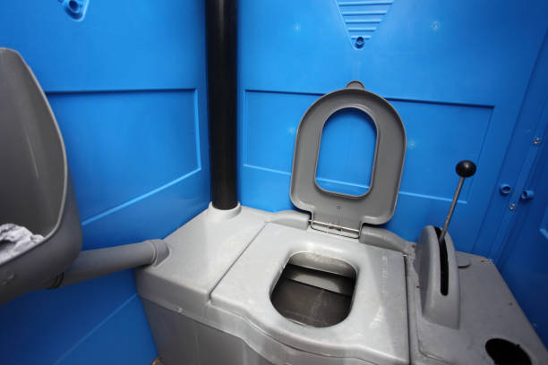 Portable Toilet Options We Offer in Clanton, AL